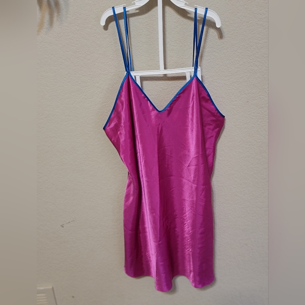 Vtg Maidenform slip Nightgown Fuschia Pink With Blue Double Strap Made USA‎ MED